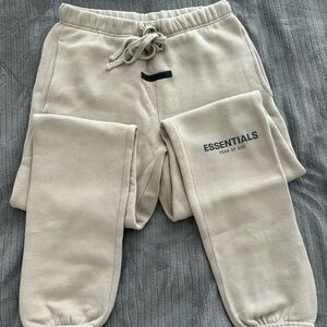 Essentials -Fear of God  unisex “string” (tan) Joggers